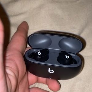Beats Studio Buds